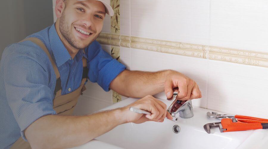 Professional emergency plumber services in Ashland
